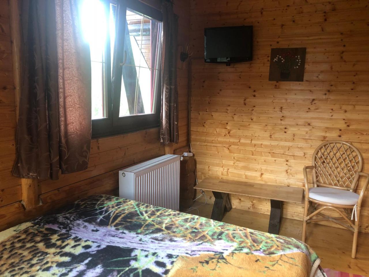 הוילה בראשוב Hot Tub Chalet Retreat מראה חיצוני תמונה