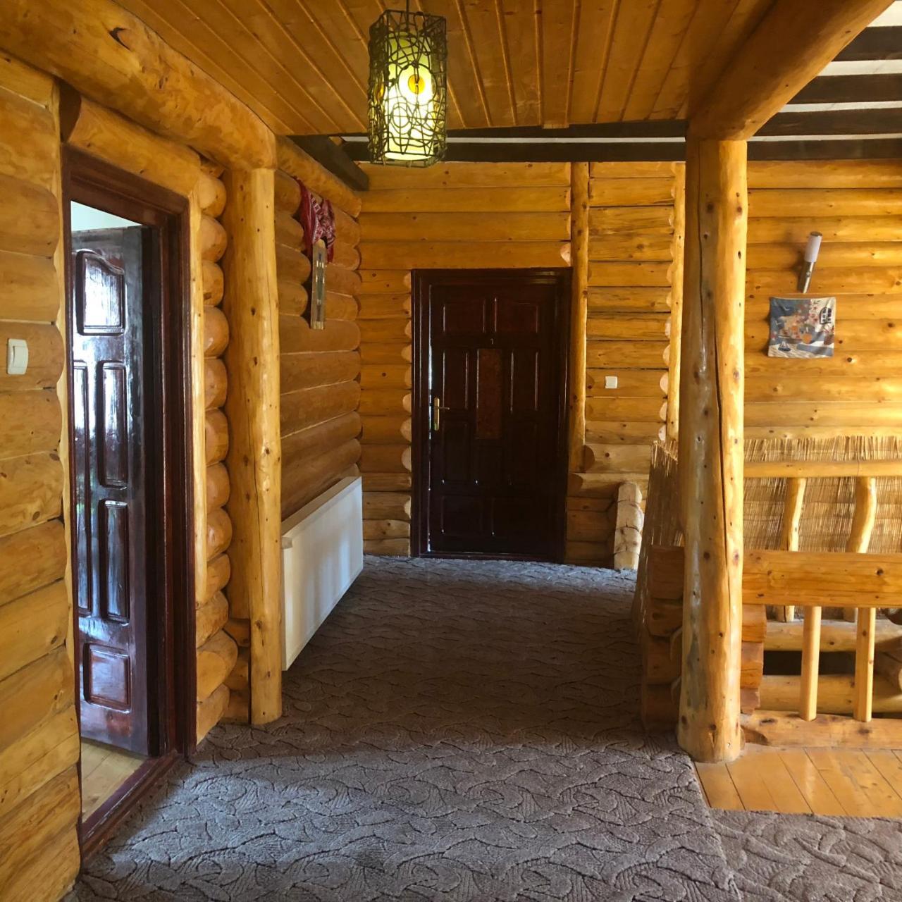 הוילה בראשוב Hot Tub Chalet Retreat מראה חיצוני תמונה